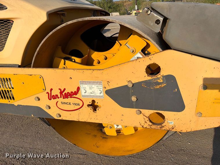 image for item FI0428 2016 Volvo DD120B double drum vibratory roller