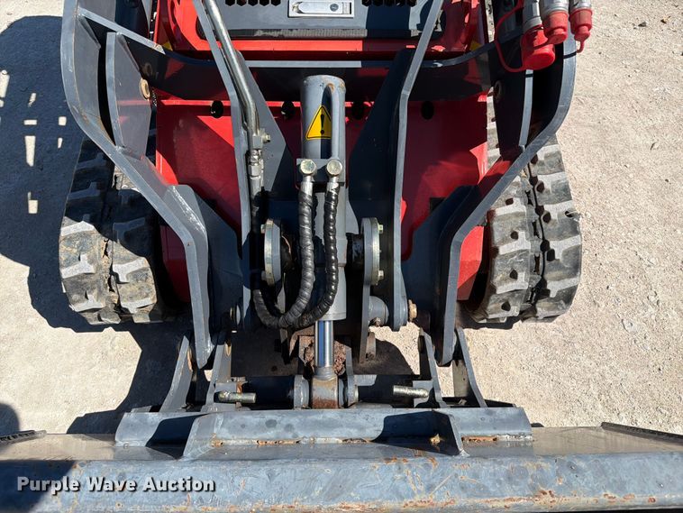 image for item FI0443 2024 Kymron YTL23-2 compact utility loader