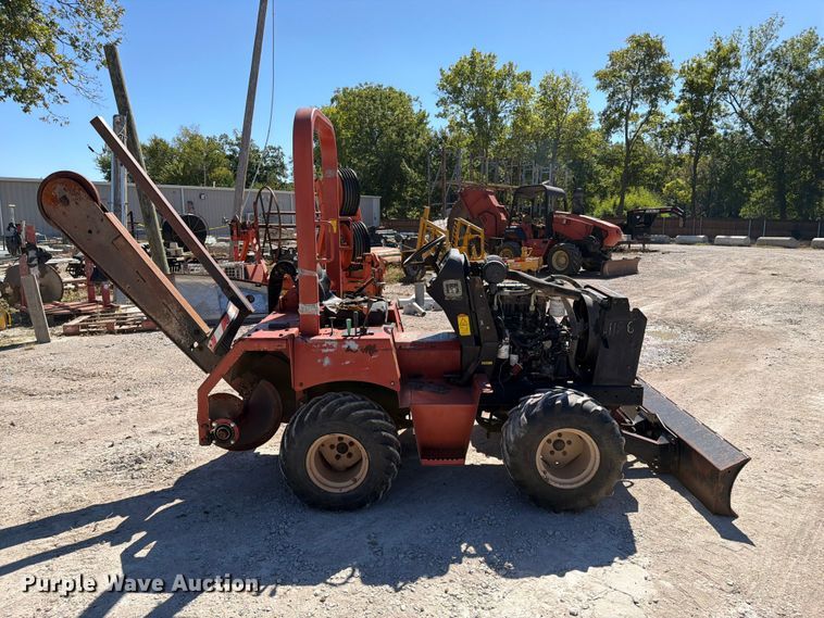 image for item FI0445 Ditch Witch RT40 trencher