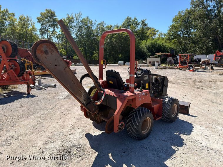 image for item FI0445 Ditch Witch RT40 trencher