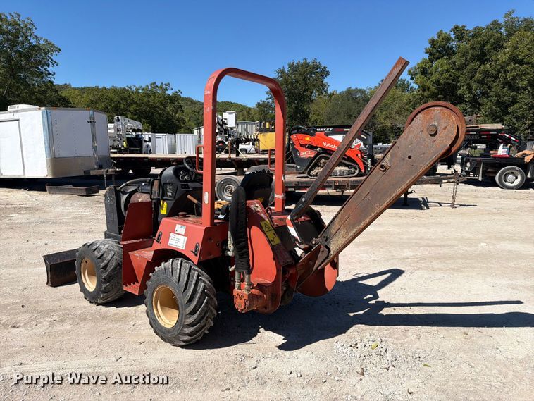 image for item FI0445 Ditch Witch RT40 trencher