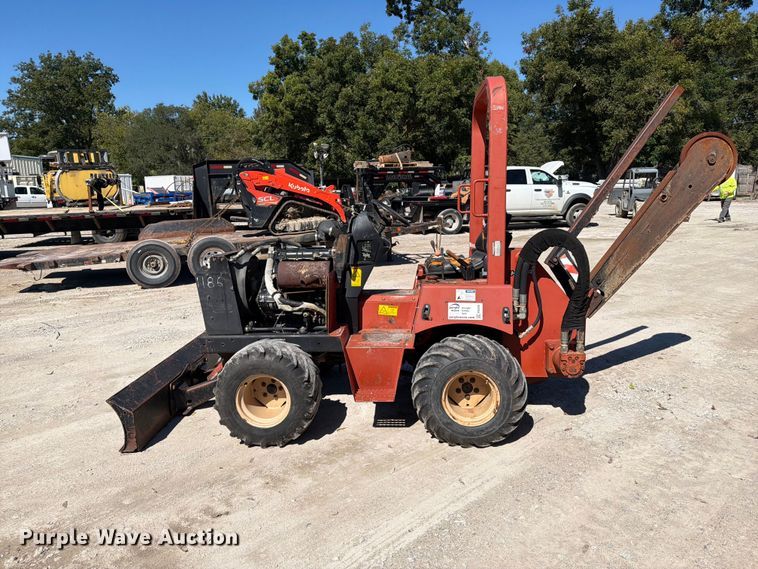 image for item FI0445 Ditch Witch RT40 trencher