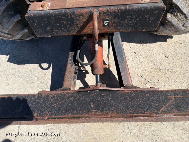 image for item FI0445 Ditch Witch RT40 trencher