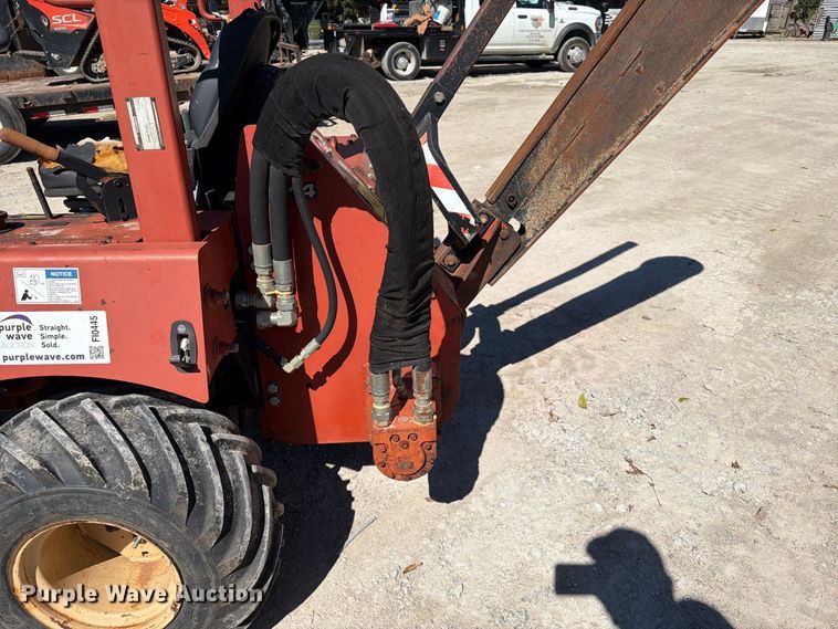 image for item FI0445 Ditch Witch RT40 trencher