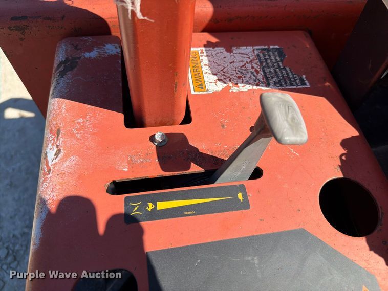 image for item FI0445 Ditch Witch RT40 trencher