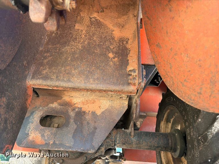 image for item FI0445 Ditch Witch RT40 trencher