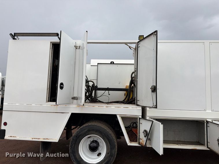 image for item FI2031 2016 Peterbilt 337 fuel / lube truck