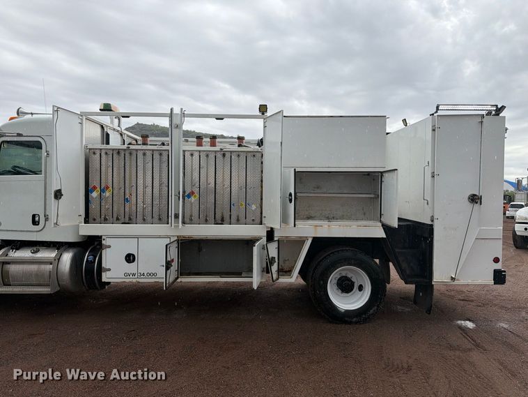 image for item FI2031 2016 Peterbilt 337 fuel / lube truck