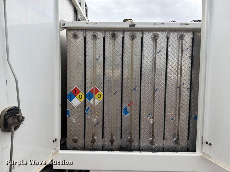 image for item FI2031 2016 Peterbilt 337 fuel / lube truck