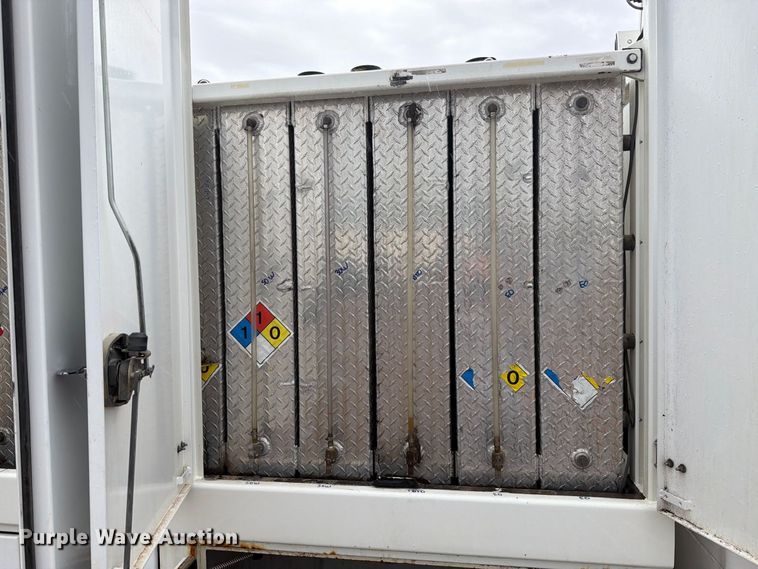 image for item FI2031 2016 Peterbilt 337 fuel / lube truck