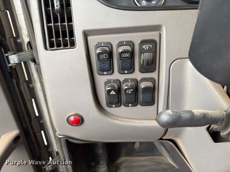 image for item FI2031 2016 Peterbilt 337 fuel / lube truck