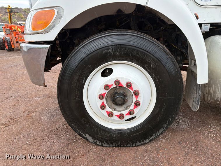 image for item FI2031 2016 Peterbilt 337 fuel / lube truck
