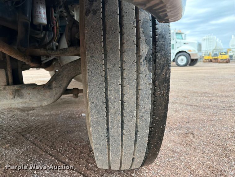image for item FI2031 2016 Peterbilt 337 fuel / lube truck