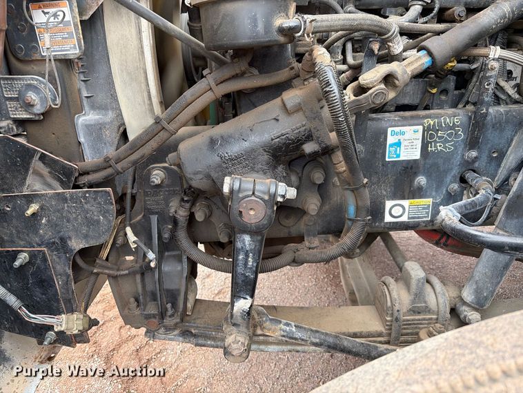 image for item FI2032 2013 Peterbilt 348 hydrovac truck