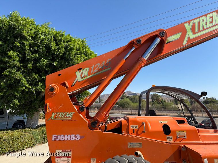 image for item FI2071 2013 Xtreme XR1245 telehandler
