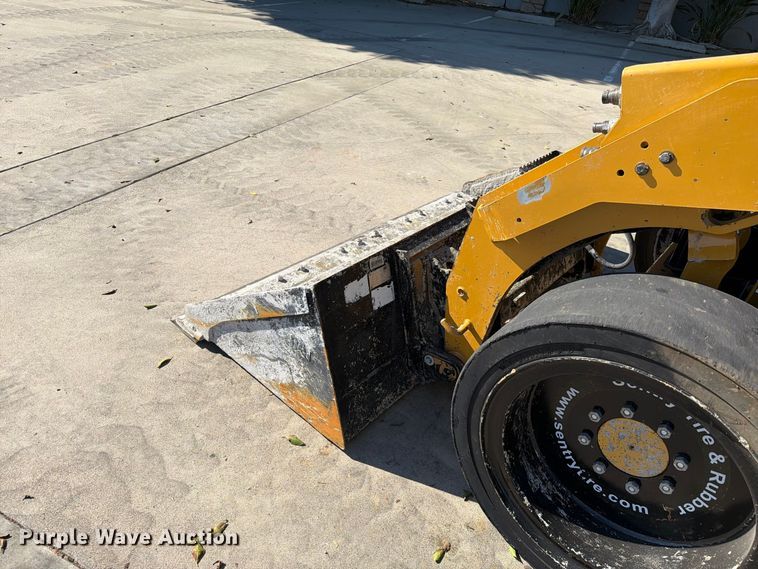 image for item FI2072 2019 Caterpillar 262D3 Skid Steer Loader