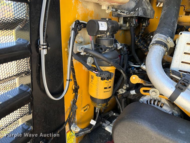 image for item FI2072 2019 Caterpillar 262D3 Skid Steer Loader