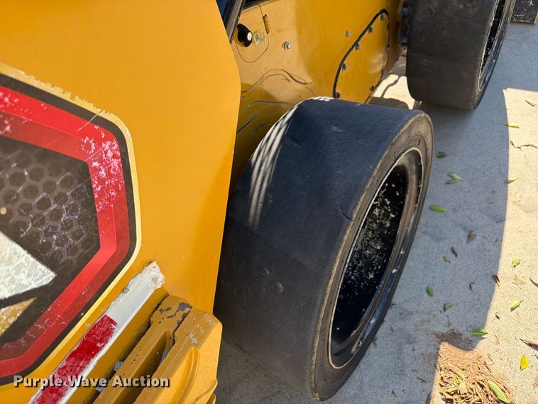 image for item FI2072 2019 Caterpillar 262D3 Skid Steer Loader