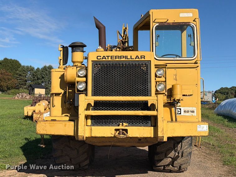 image for item FJ0529 1985 Caterpillar 621B conventional scraper 