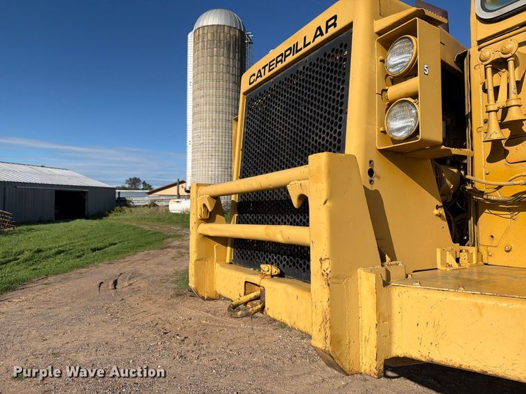 image for item FJ0529 1985 Caterpillar 621B conventional scraper 