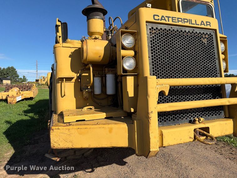 image for item FJ0529 1985 Caterpillar 621B conventional scraper 
