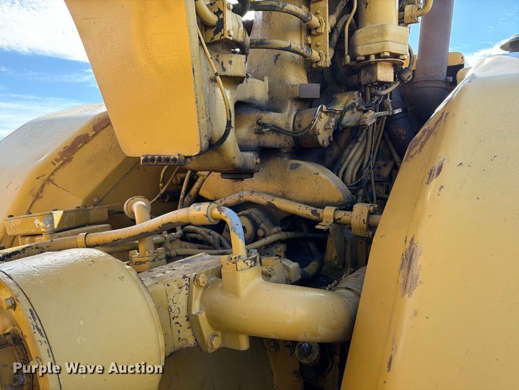 image for item FJ0529 1985 Caterpillar 621B conventional scraper 