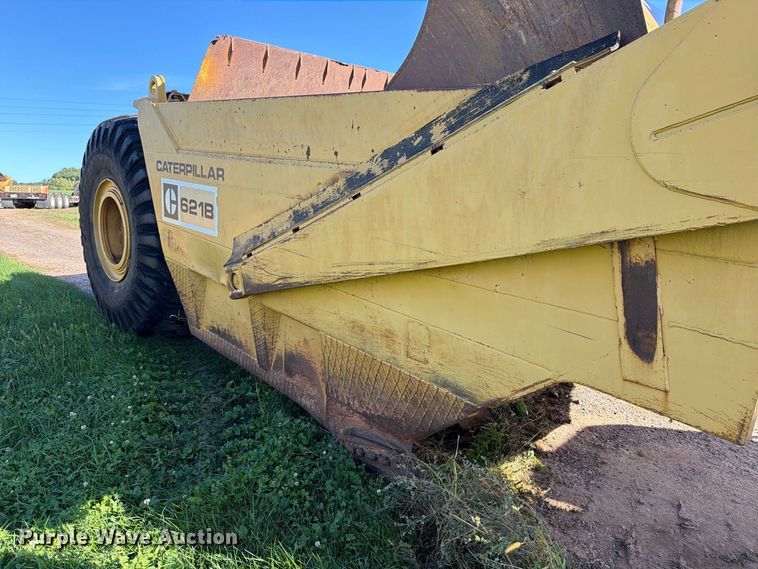 image for item FJ0529 1985 Caterpillar 621B conventional scraper 