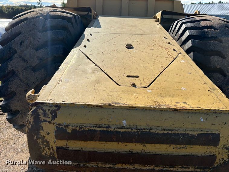 image for item FJ0529 1985 Caterpillar 621B conventional scraper 