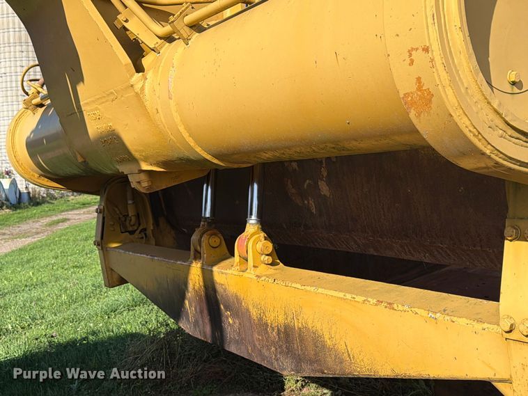 image for item FJ0529 1985 Caterpillar 621B conventional scraper 