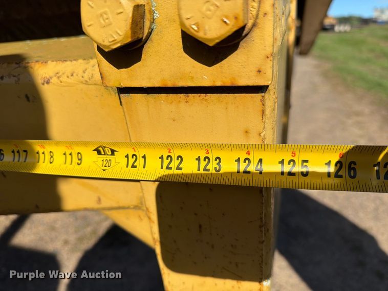 image for item FJ0529 1985 Caterpillar 621B conventional scraper 