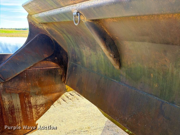image for item FJ0529 1985 Caterpillar 621B conventional scraper 