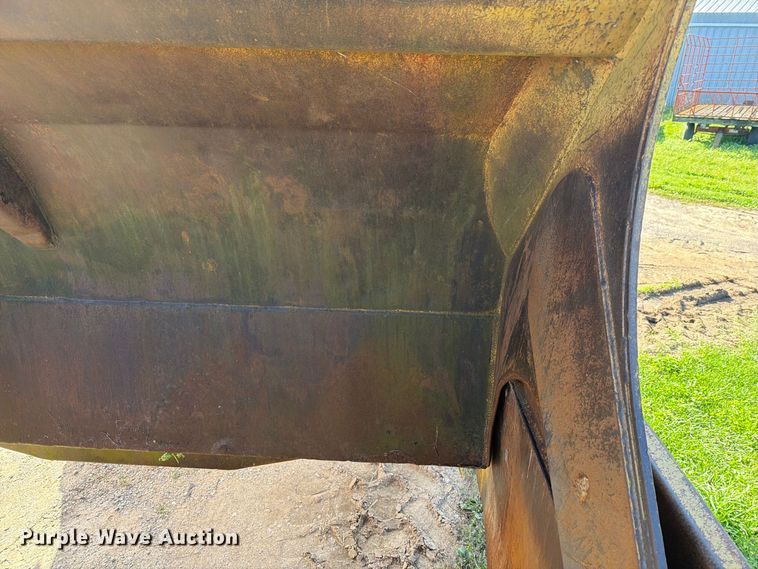 image for item FJ0529 1985 Caterpillar 621B conventional scraper 