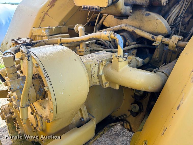 image for item FJ0529 1985 Caterpillar 621B conventional scraper 