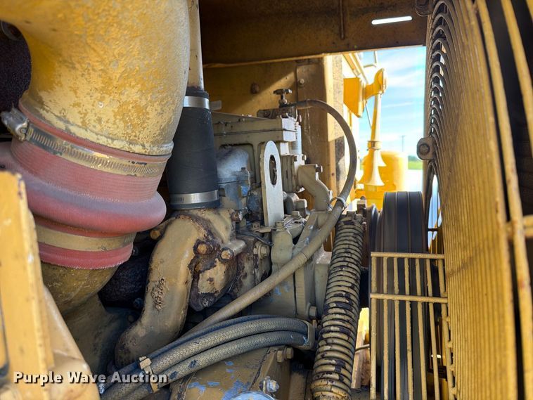 image for item FJ0529 1985 Caterpillar 621B conventional scraper 