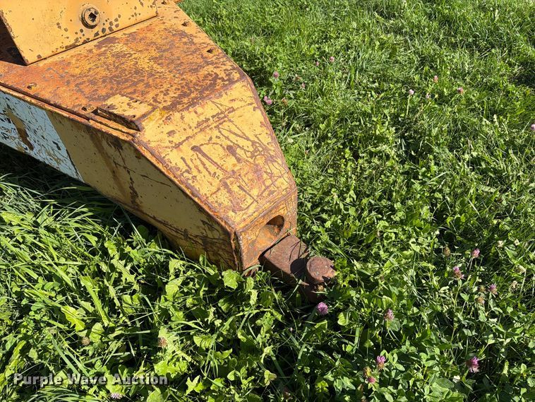 image for item FJ0530 Tampo VC-250 sheepsfoot vibratory roller