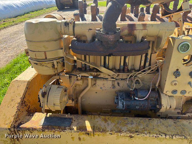 image for item FJ0530 Tampo VC-250 sheepsfoot vibratory roller