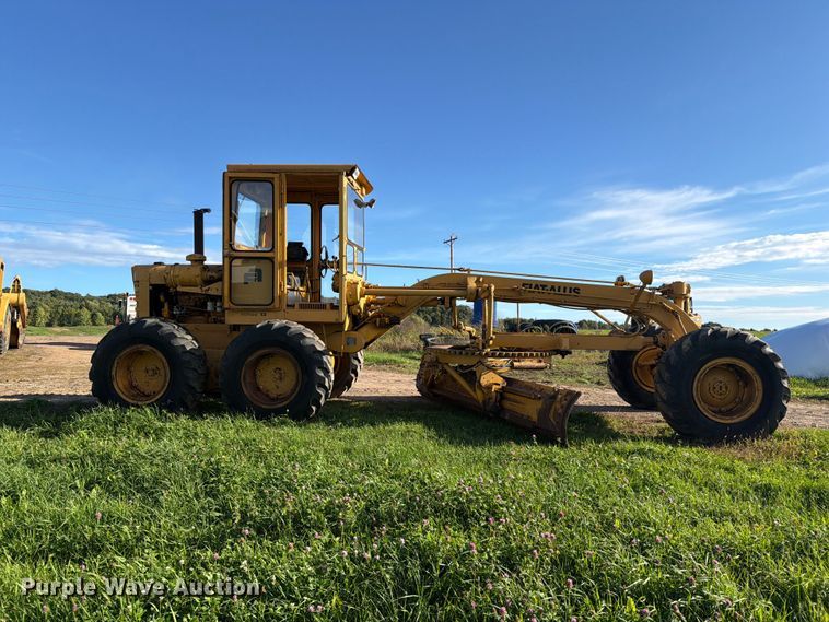 image for item FJ0531 Fiat-Allis M100 Series B motor grader