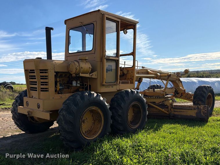 image for item FJ0531 Fiat-Allis M100 Series B motor grader
