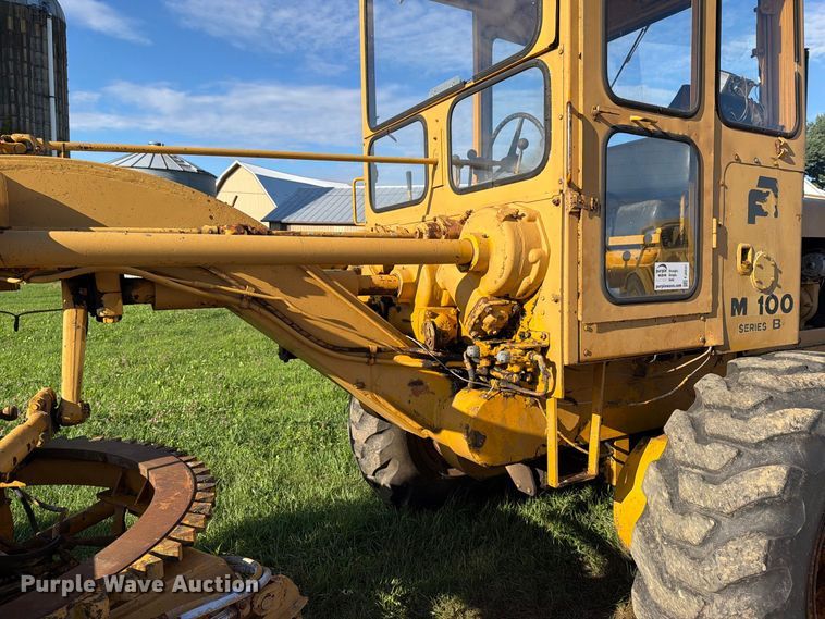 image for item FJ0531 Fiat-Allis M100 Series B motor grader