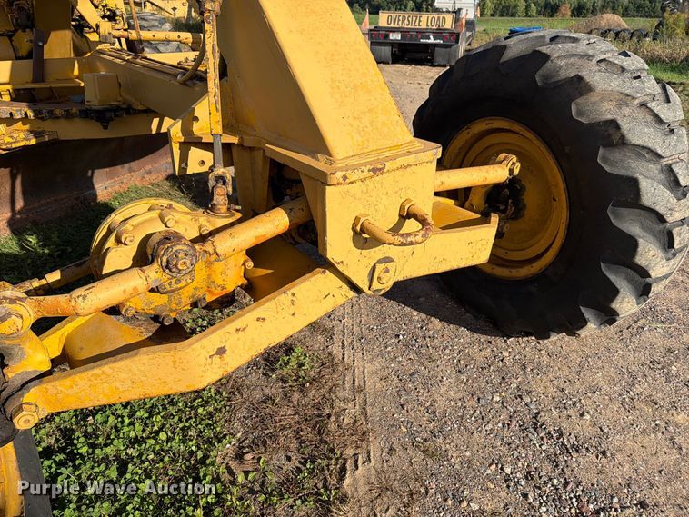 image for item FJ0531 Fiat-Allis M100 Series B motor grader