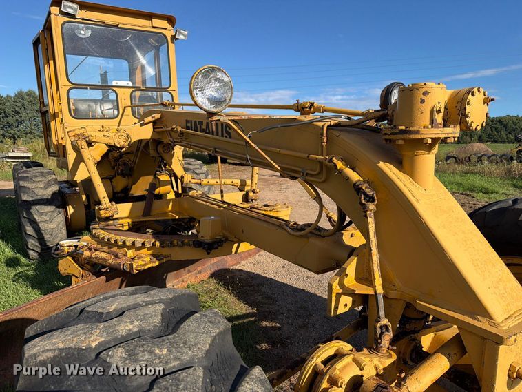 image for item FJ0531 Fiat-Allis M100 Series B motor grader