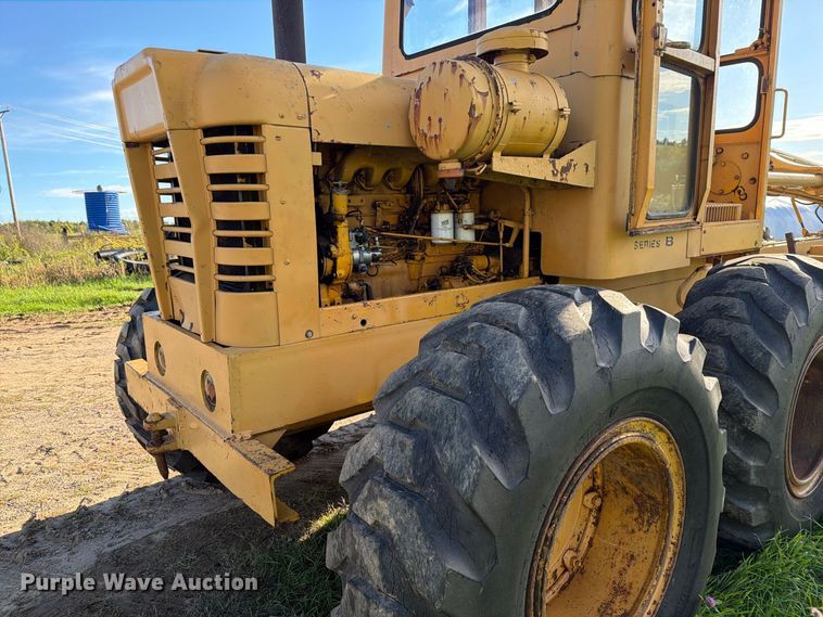 image for item FJ0531 Fiat-Allis M100 Series B motor grader