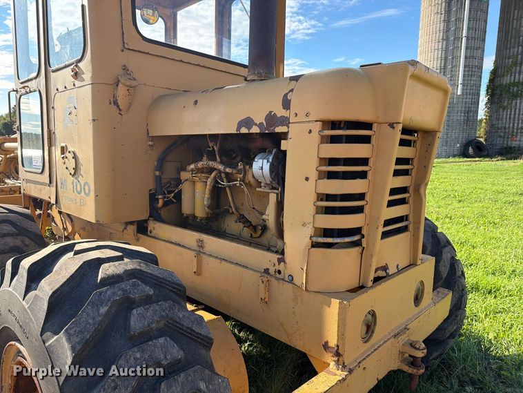 image for item FJ0531 Fiat-Allis M100 Series B motor grader