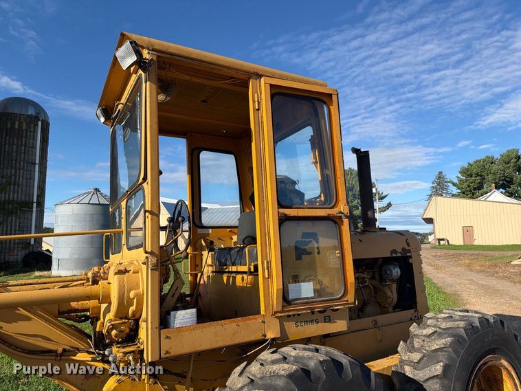image for item FJ0531 Fiat-Allis M100 Series B motor grader