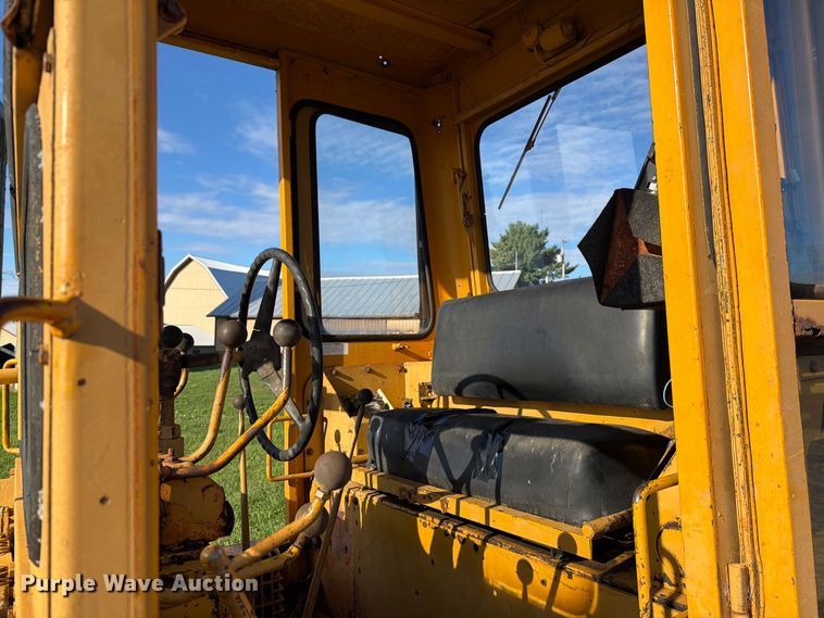 image for item FJ0531 Fiat-Allis M100 Series B motor grader