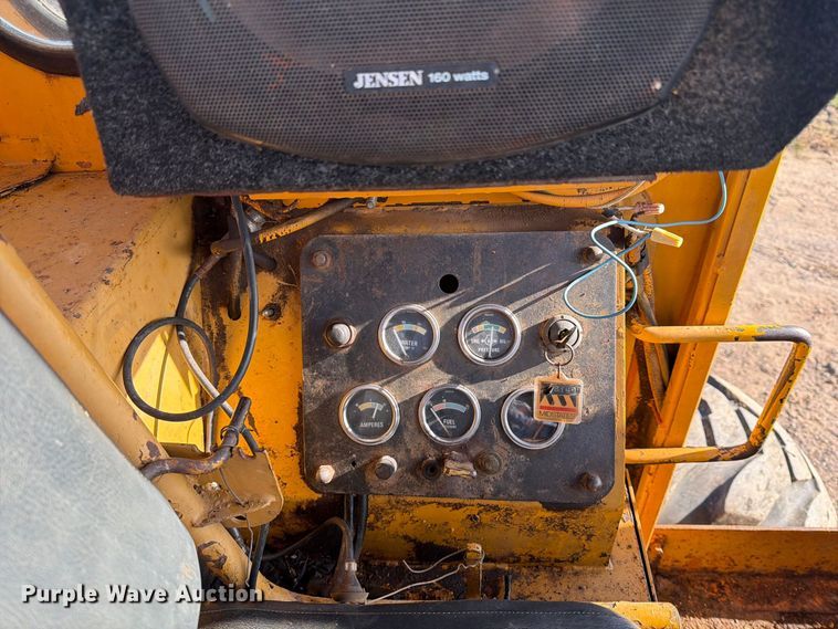 image for item FJ0531 Fiat-Allis M100 Series B motor grader