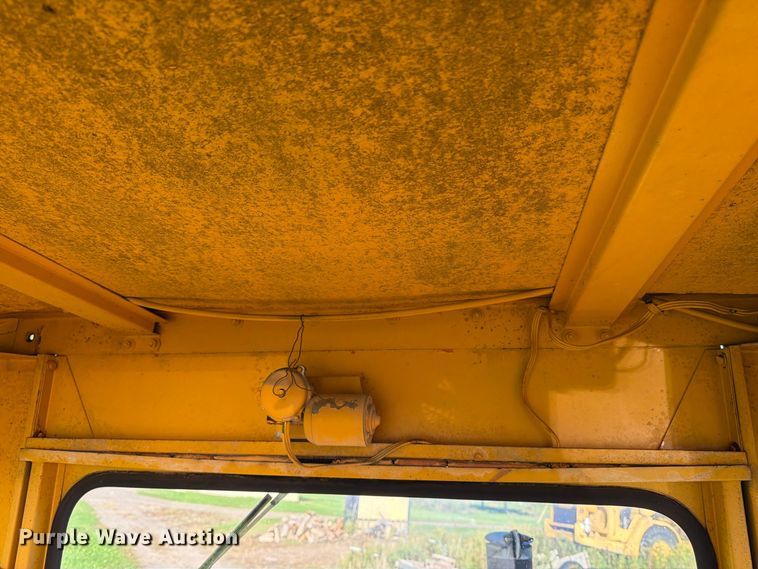 image for item FJ0531 Fiat-Allis M100 Series B motor grader