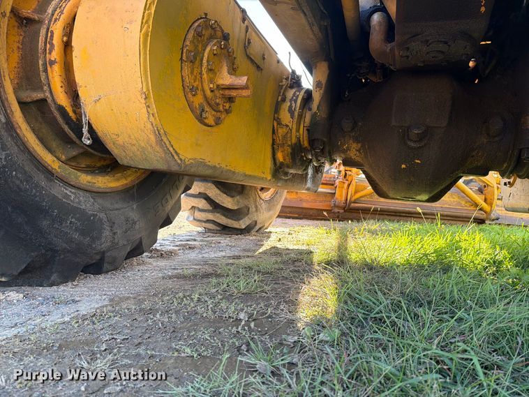 image for item FJ0531 Fiat-Allis M100 Series B motor grader