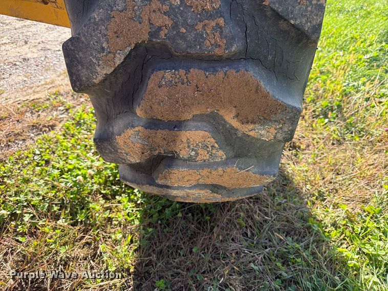 image for item FJ0531 Fiat-Allis M100 Series B motor grader