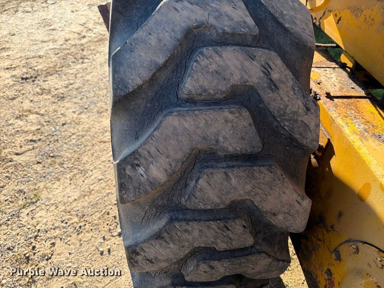 image for item FJ0531 Fiat-Allis M100 Series B motor grader